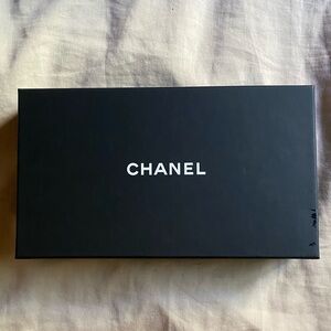 Chanel box